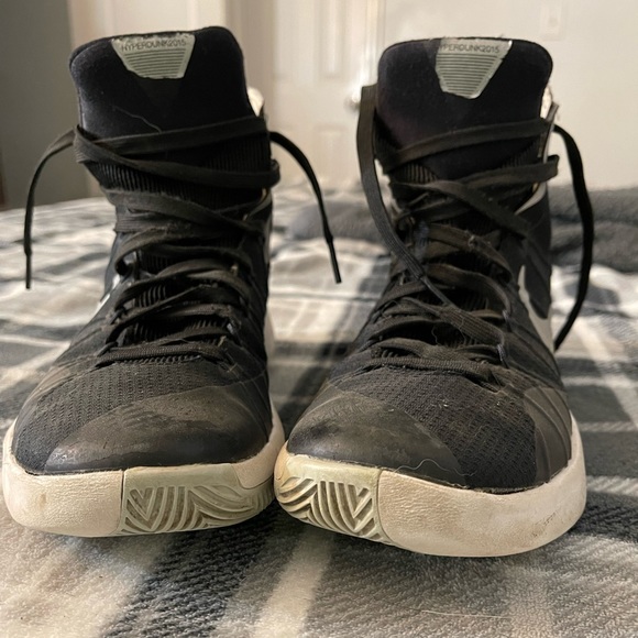 2015 Nike Hyperdunk Basketball Shoes - Picture 3 of 6